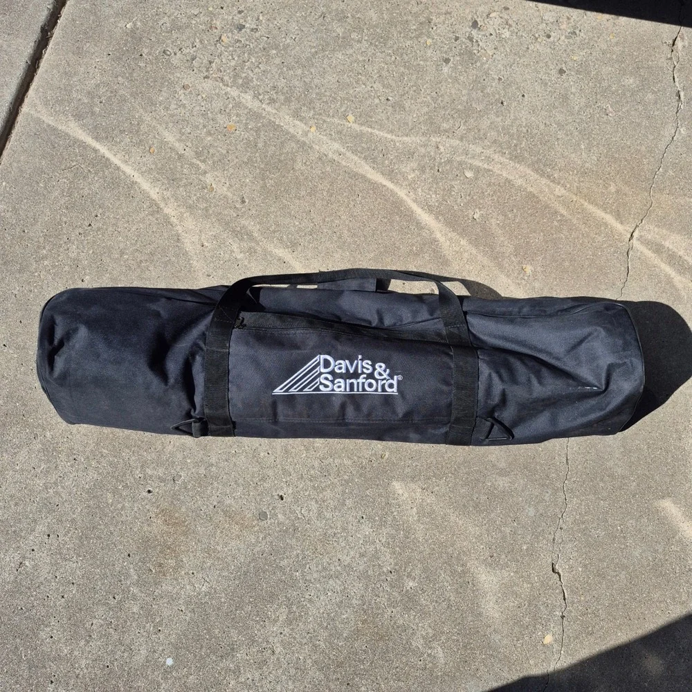 Davis & Sanford Provista 7518B‎ Tripod with FM18 Fluid Head and Carrying Case